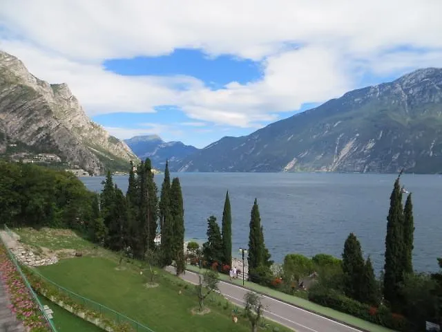 Hotel Alexander Limone sul Garda